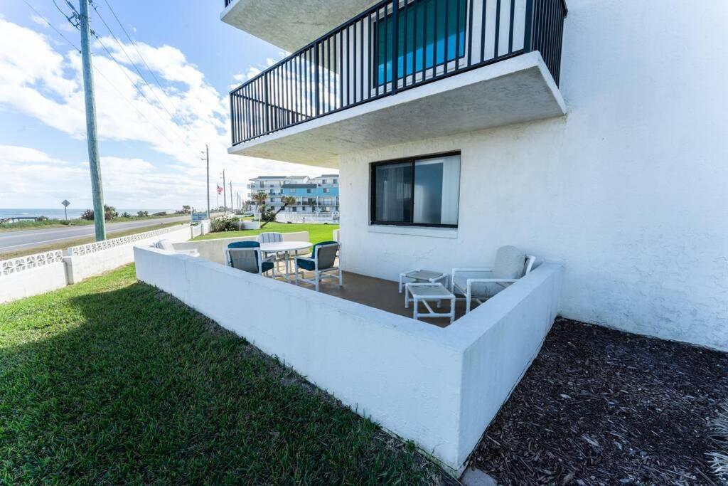 Lovely 2 Bedroom Beachfront Condo Flagler Beach Eksteriør bilde